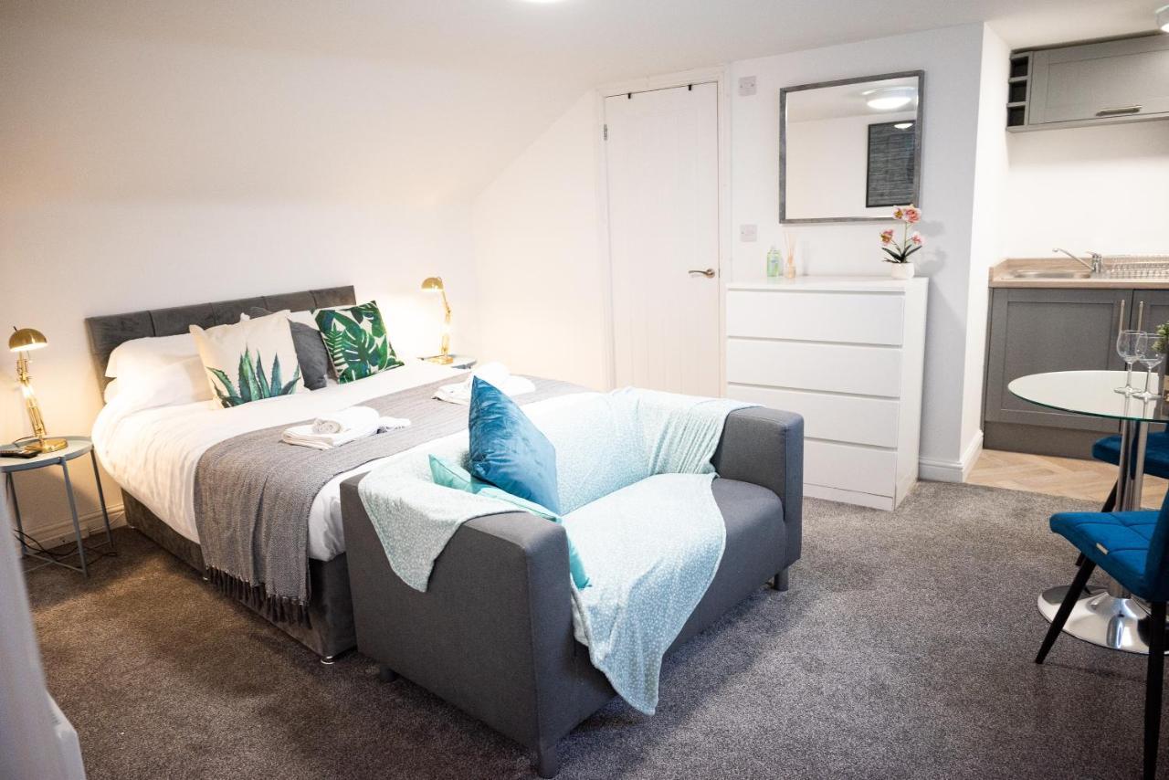 Elmo River Studios - 6 En-Suites In Wallasey - Easy Parking - Short And Long Stays Welcome Exterior foto